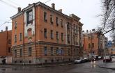 в каком году была учреждена первая в россии община сестер милосердия свято троицкая. thumb 16 16582. в каком году была учреждена первая в россии община сестер милосердия свято троицкая фото. в каком году была учреждена первая в россии община сестер милосердия свято троицкая-thumb 16 16582. картинка в каком году была учреждена первая в россии община сестер милосердия свято троицкая. картинка thumb 16 16582. Первой российской общиной сестер милосердия была Санкт-Петербургская Свято-Троицкая община, основанная в марте 1844 года. В Москве община сестер милосердия возникла в 1848 году. В основе общин лежала идея о том, что «служение сестер милосердия невозможно без личного подвига во имя любви к Богу и ближнему, если человек отдает себя всецело, бескорыстно и беззаветно». В годы Крымской войны великой княгиней Еленой Павловной была создана Крестовоздвиженская община, которой руководил Н.И. Пирогов. В 1867 году была создана община Красного Креста — Общество попечения о раненых и больных воинах, которое готовило сестер для ухода за больными и ранеными как в военное, так и в мирное время.